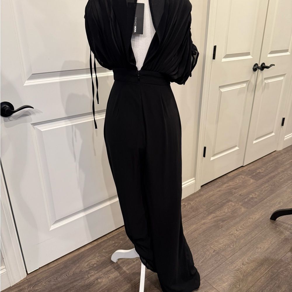 Fashion Nova Elegant Black Jumpsuit.  Open back - Picture 2 of 13